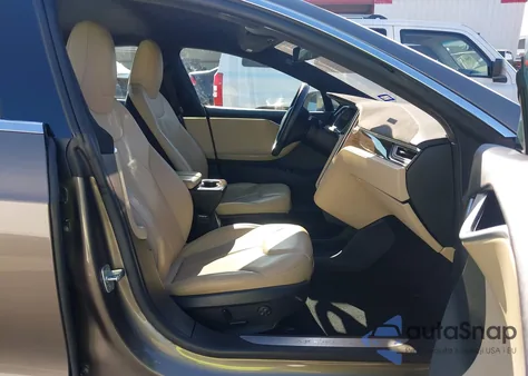 2015 Tesla Model S 70D/85D/P85D из США, поврежденный, VIN 5YJSA1H2XFF086154